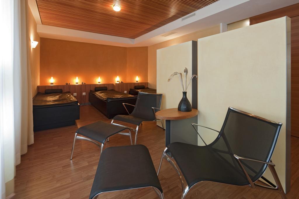 Hotel Metropol Saas-Fee Einrichtungen foto